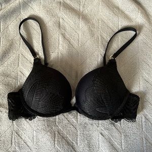 2/$40✨ LaSenza Hello Sugar Plunge Bra